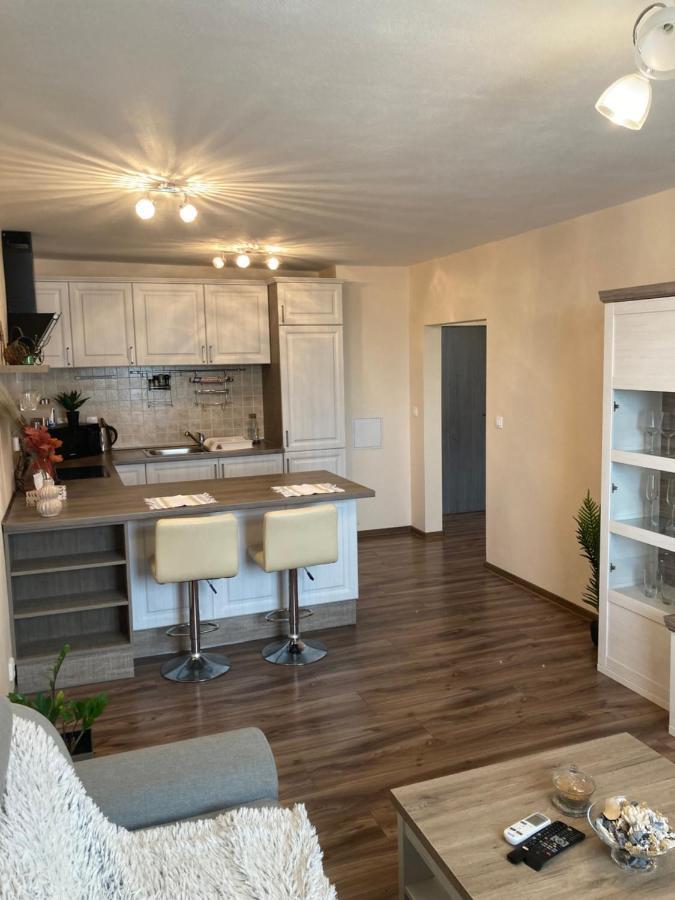 2 Rooms Apartment In Michalovce Eksteriør bilde